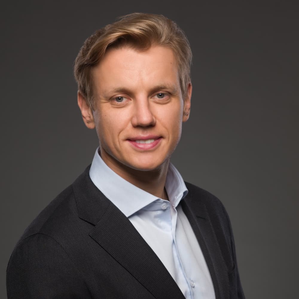 Portrait of a senior consultant from the team